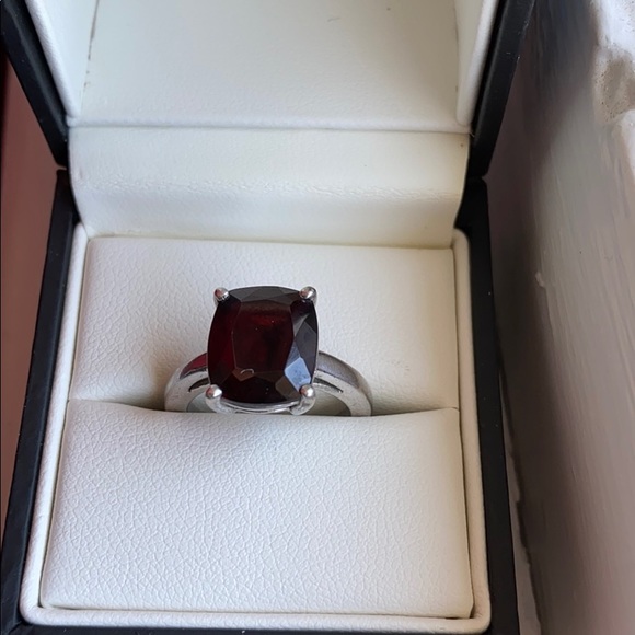 EUC Garnet Cushion Cocktail Ring .925 - Picture 2 of 7